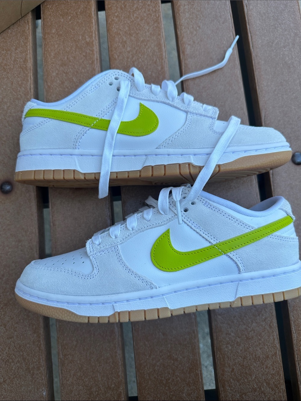 NIKE Dunk Low - Picture 1 of 4